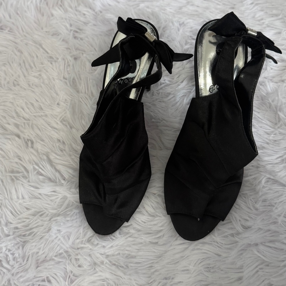 BATA SHOES